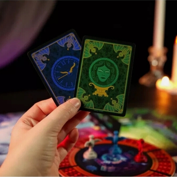 Disney FUNKO The Haunted Mansion Call of The Spirits Board Game NEW - Picture 2 of 9